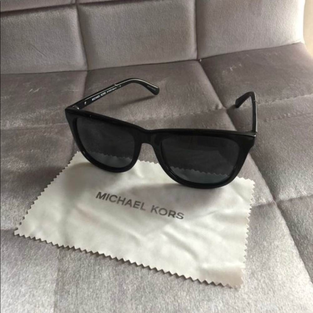 Michael Kors sunglasses - Picture 2 of 2